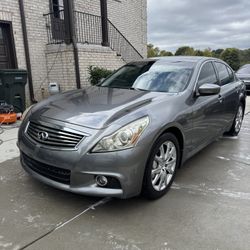 2011 Infiniti G37