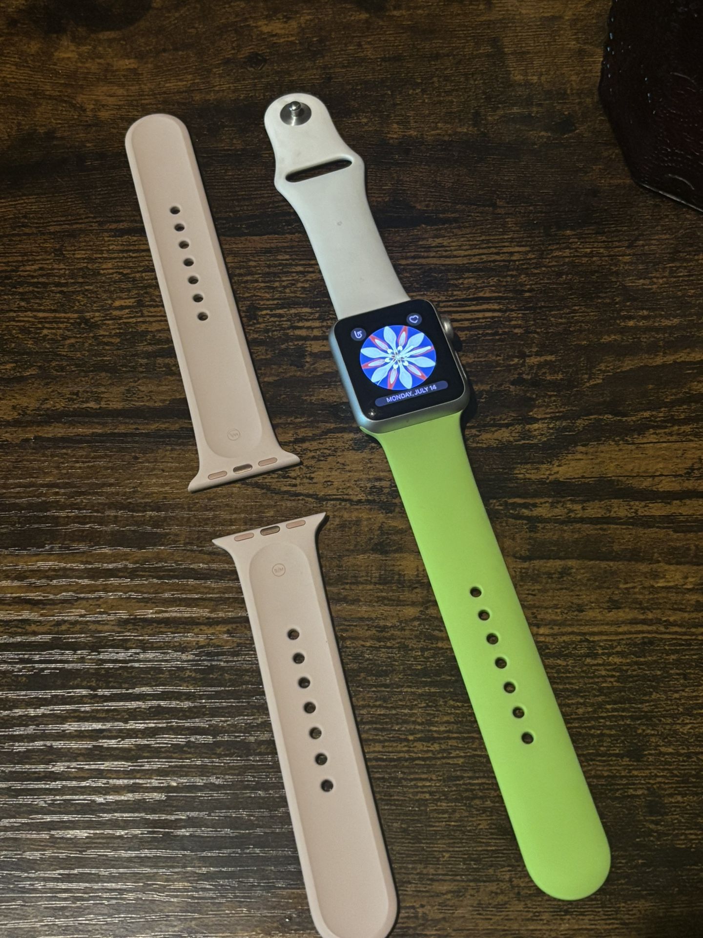Apple Watch ( series 7000 // 1st gen )