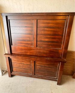 Espresso Brown Bedframe With Headboard/footboard