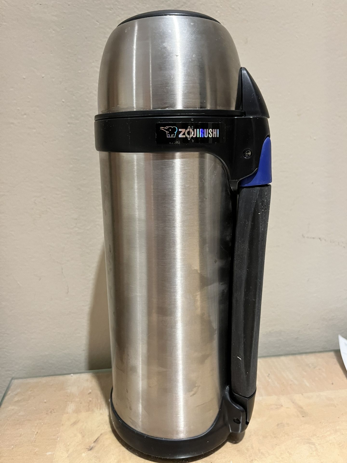 Zojirushi Sj-she10 Stainless Bottle 32-Ounce- new