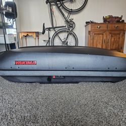 Yakima RocketBox Roof Box