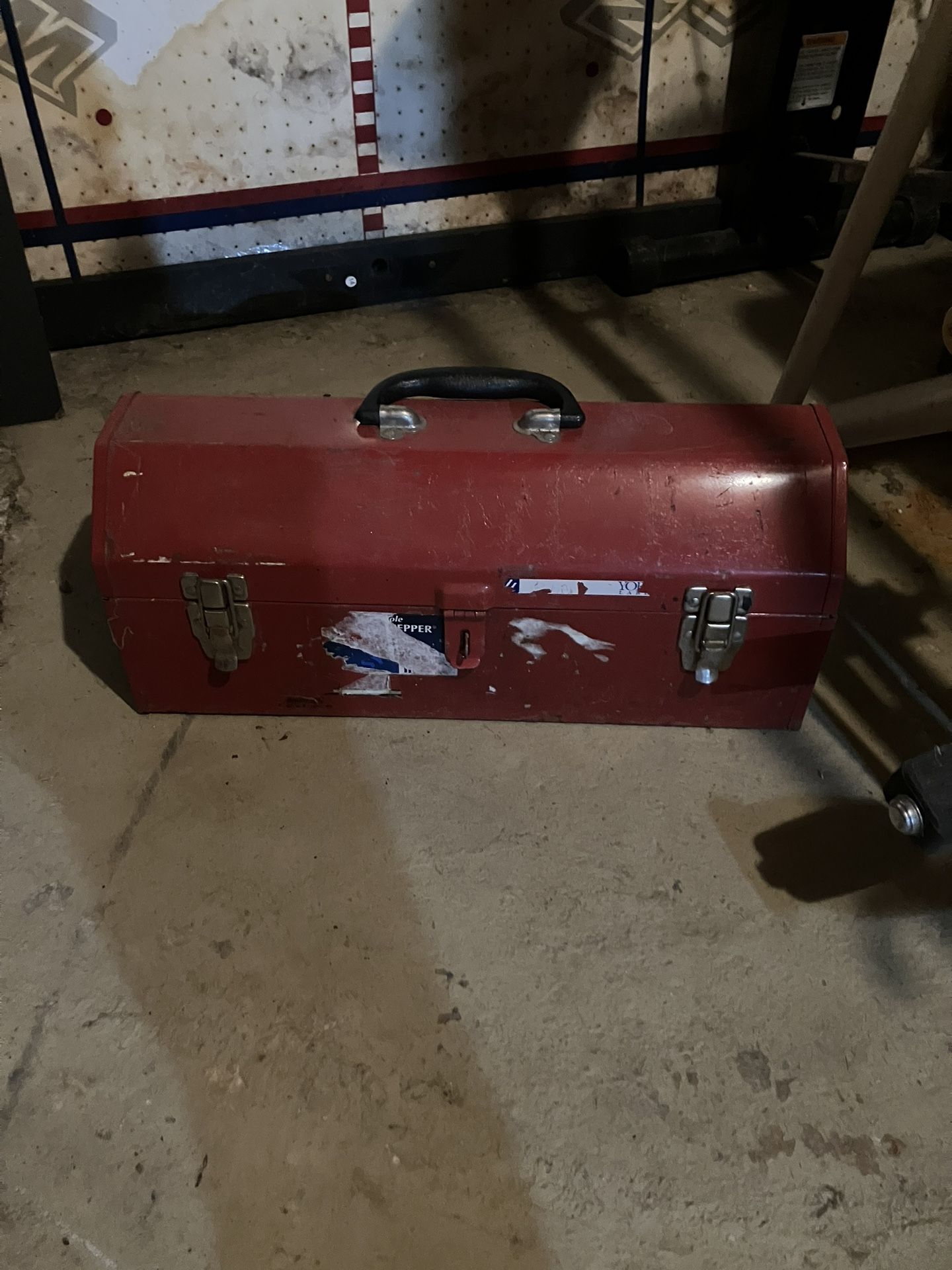 Toolbox!! Good Sized , Red And The Original Metal They Used To Use For Toolboxes!!