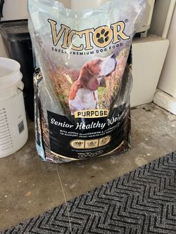 Victor dog food 40lb