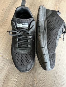 Men’s sketchers size 9.5