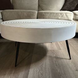 White Coffee Table & Side Table