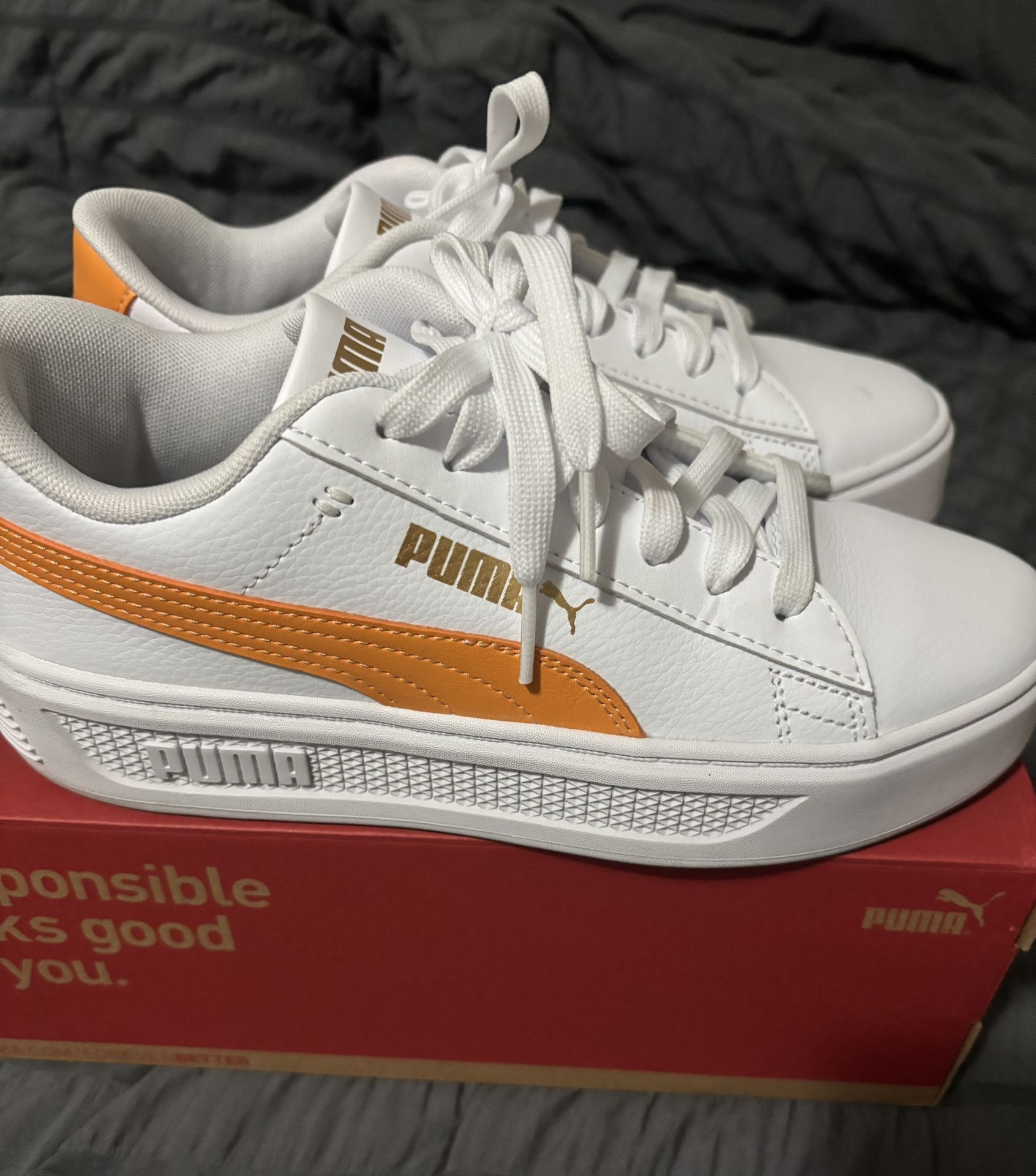 Women’s Puma Size 7