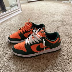 Low Top Dunks 