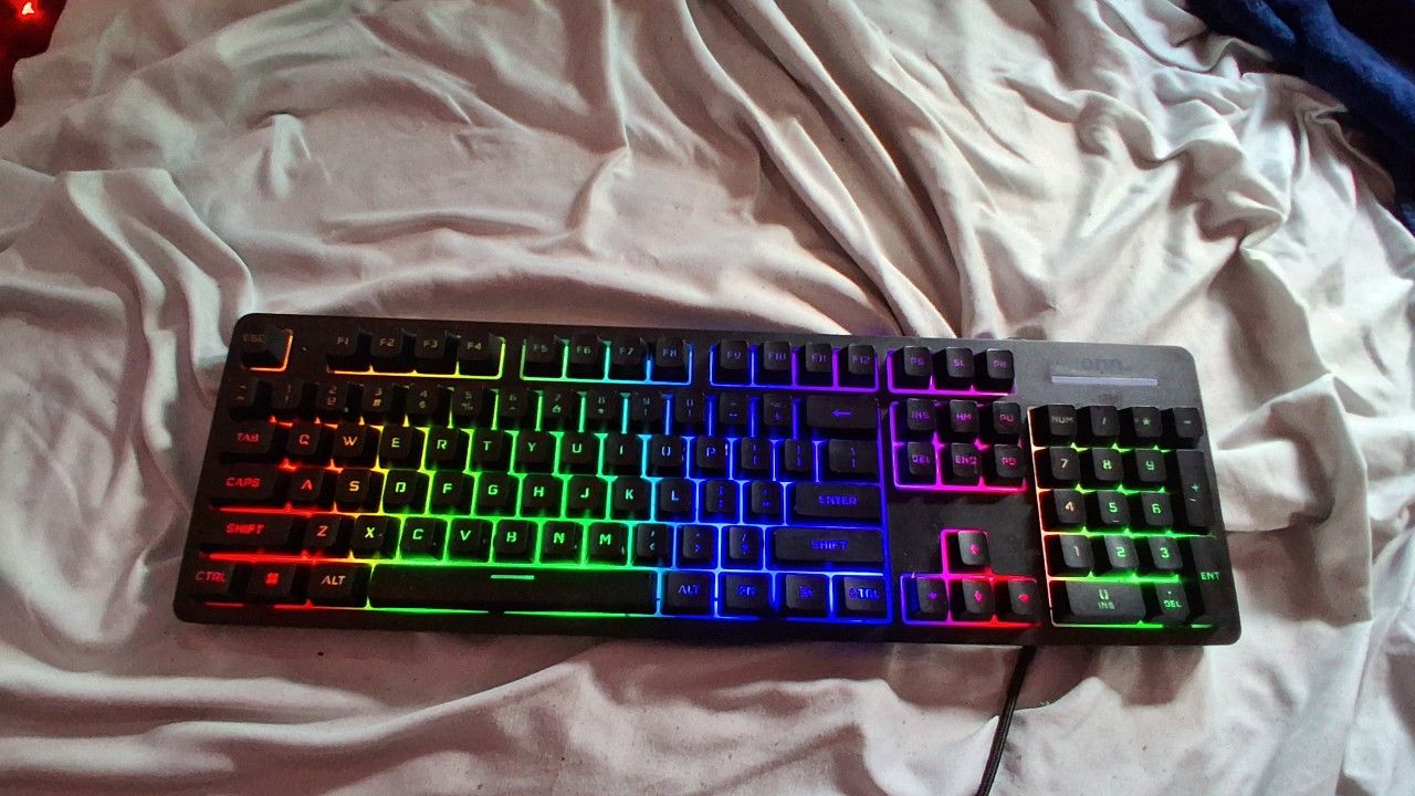 onn led keyboard(comes with mouse)