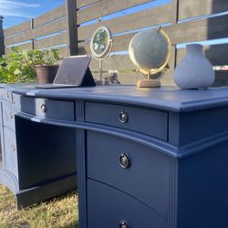 Executive naval blue desk with inset cabinets