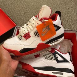 Air Jordan 4 Retro OG 'Fire Red'
