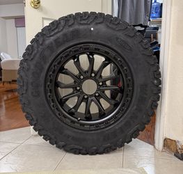 TIS 556SB 17X9 RIMS