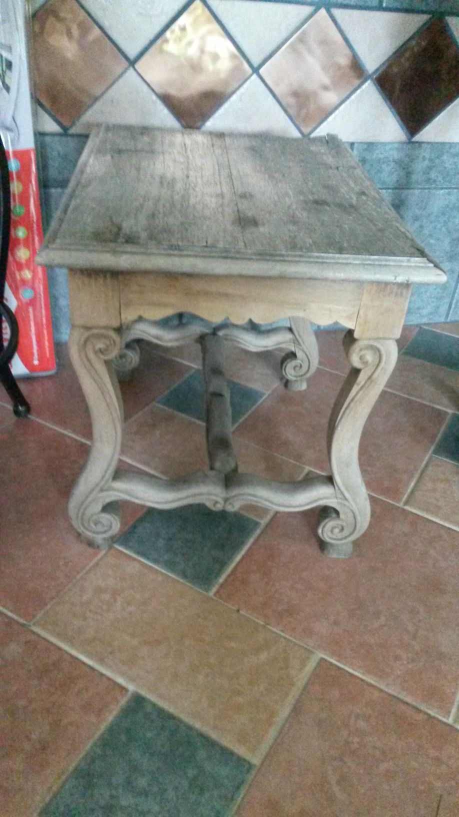 Beautiful Solid wood end table