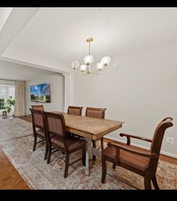Dining table set