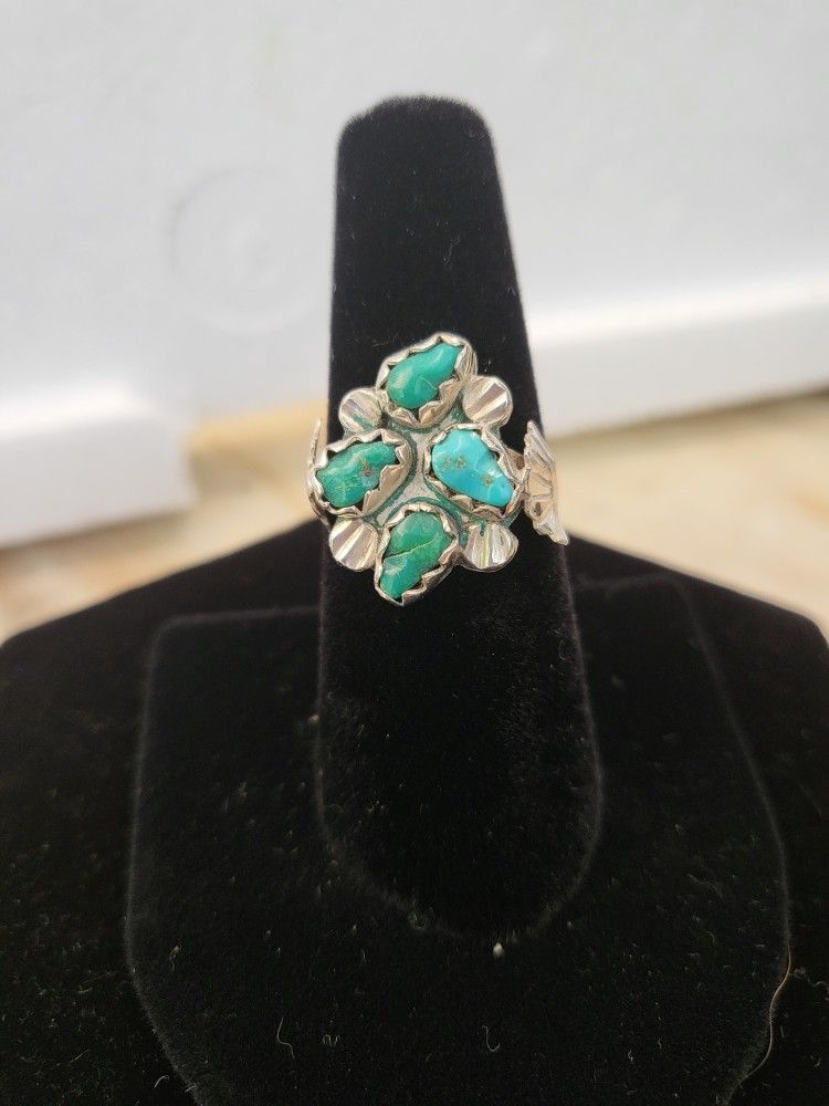 Ladies Turquoise Ring