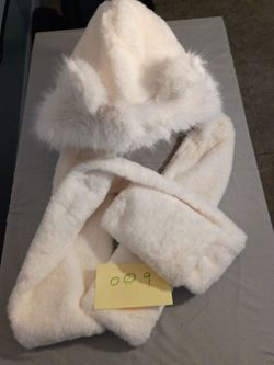 White Faux Fur Hooded scarf