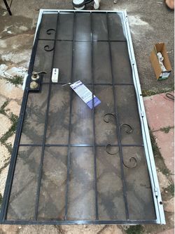 Puerta de metal. 36x80