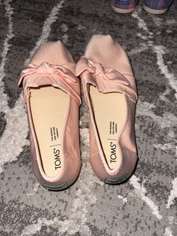 Toms Size 8 