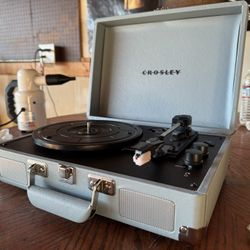Crosley Record Player New