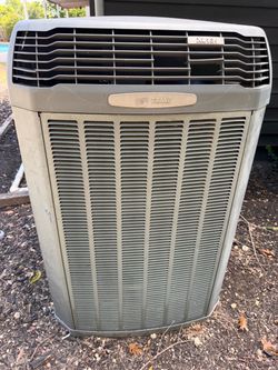 Trane XL18i Outdoor AC Condenser Unit