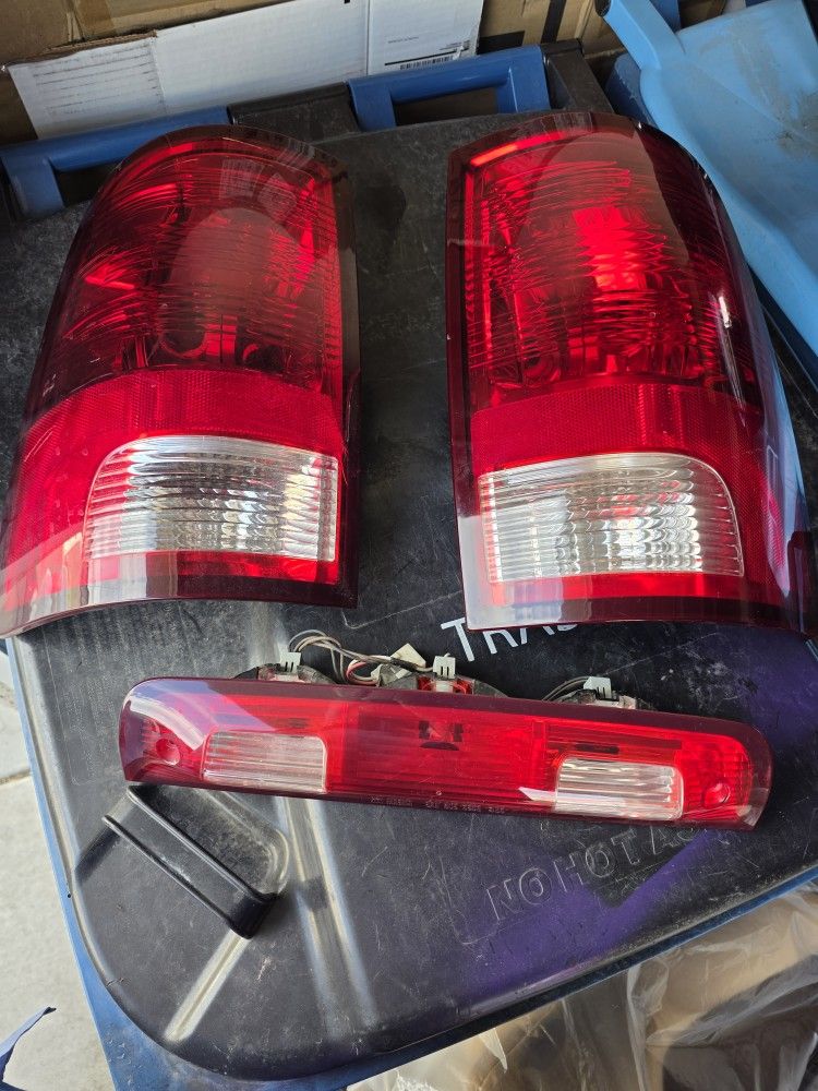 Dodge Ram Tail Lights 