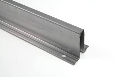 Garage door struts braces