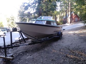 Glasspar boat for sell