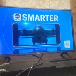 32" Roku Smart Tv With Remote 