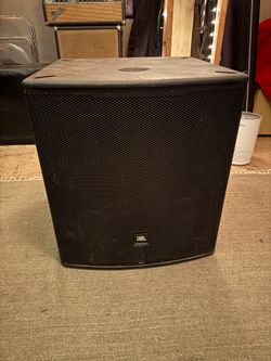 JBL EON718S 1500-watt 18-inch Powered PA Subwoofer