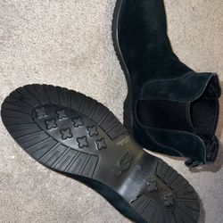 NEW Men’s Ugg Black Suede Boot & Wool Inner 10.5