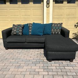 Sectional Couch *Free Delivery!*