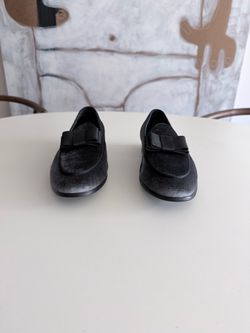 Carrucci Velvet Bow Formal Loafers – Silver Gray (Size 42 / US 9)