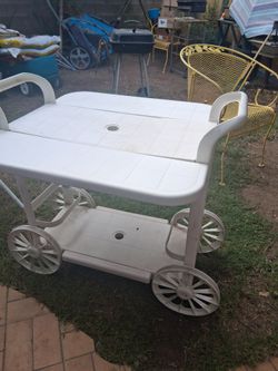 Outdoor Patio Bar Cart with Umbrella