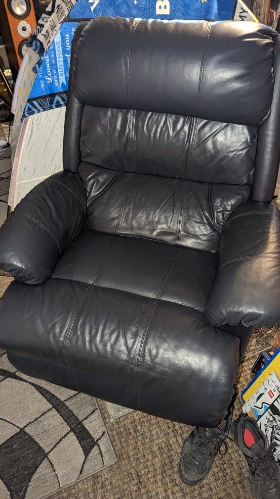 Black Lazy Boy Black Recliner
