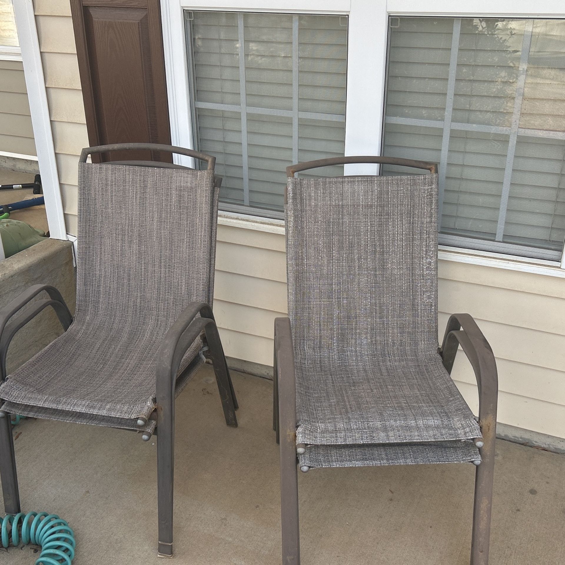 Four nice outdoor chairs