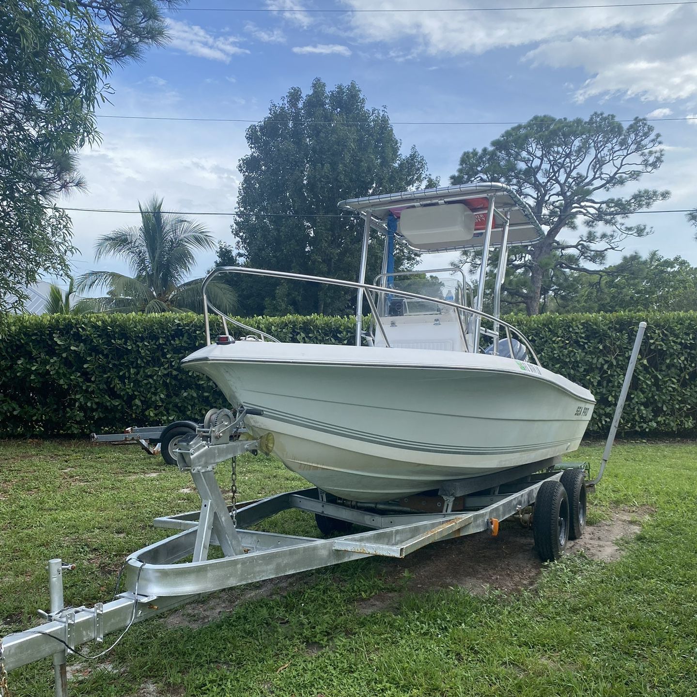 Center Console Sea Pro Boat