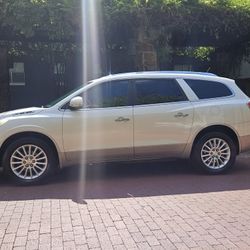AWESOME 2013 BUICK ENCLAVE