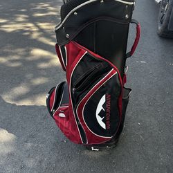 Golf bags for sale ! Tons available