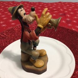 6” Anri Disney Retired Goofy Woodcarving 🎺 