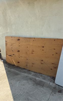 1/2 4x8 Play wood