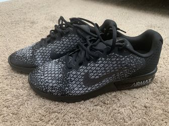 Men's Nike Shoes Size 10