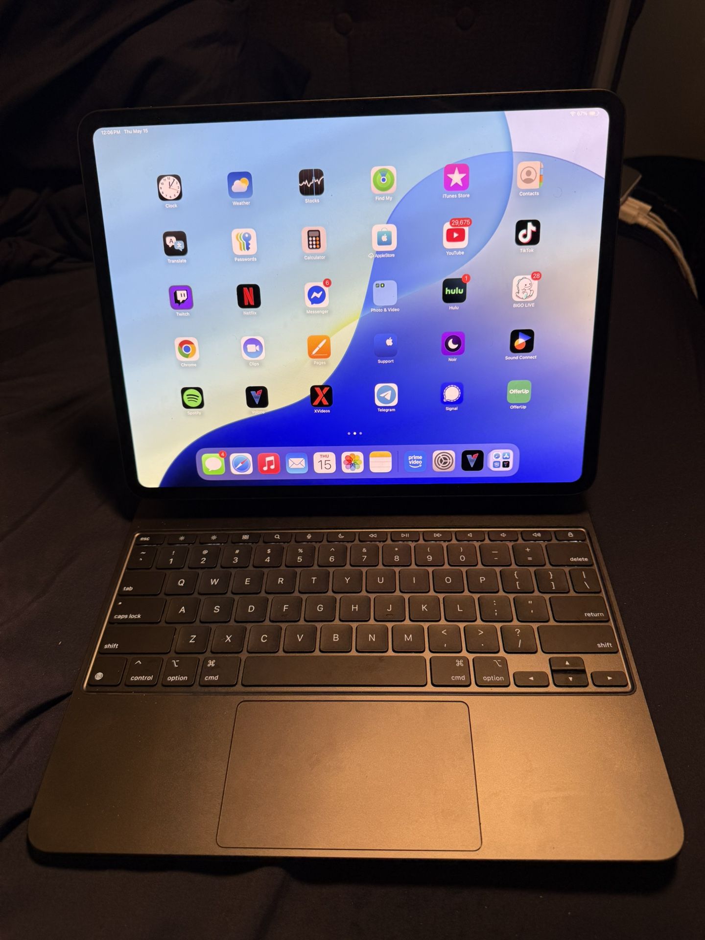 Ipad Pro 13 With Magic Keyboard