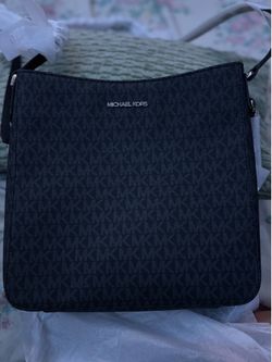 Michael Kors Jet Set Crossbody Bag