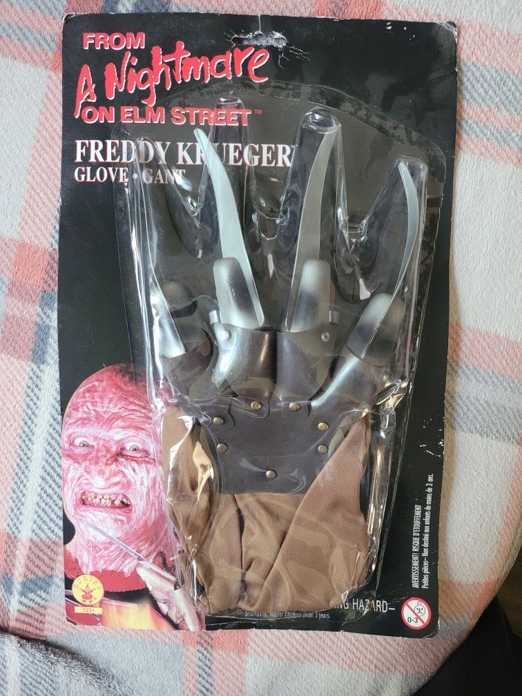 Freddy Krueger Glove