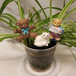Plant Figurenes /decor (2teddy Bears,1 Cat)