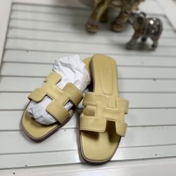 Sandals Oran de Hermès.