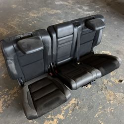 Jeep Grand Cherokee Rear Seat – Black Leather – OEM