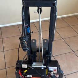 Monta Carga Eléctrico 