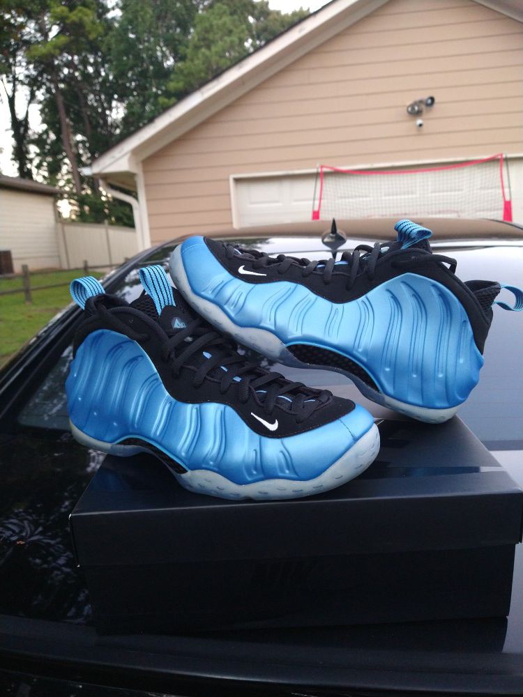 Read description first.$260 local pickup Size 11.5 only Nike Air Foamposite One UNC