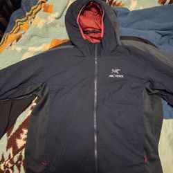 Arcteryx Atom Lt