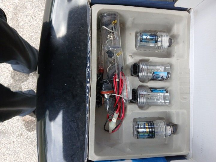 XENON WHITE HID